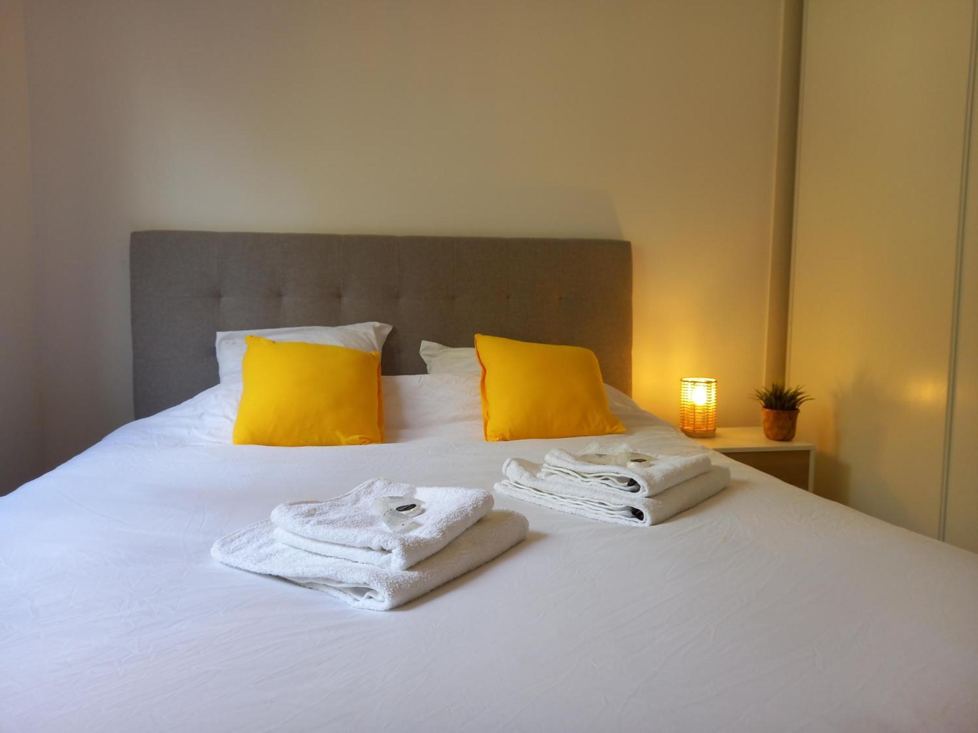 T2 De 56M2 - Geneve A 5 Min- Parking Prive Gratuit Leilighet Saint-Julien-en-Genevois Eksteriør bilde
